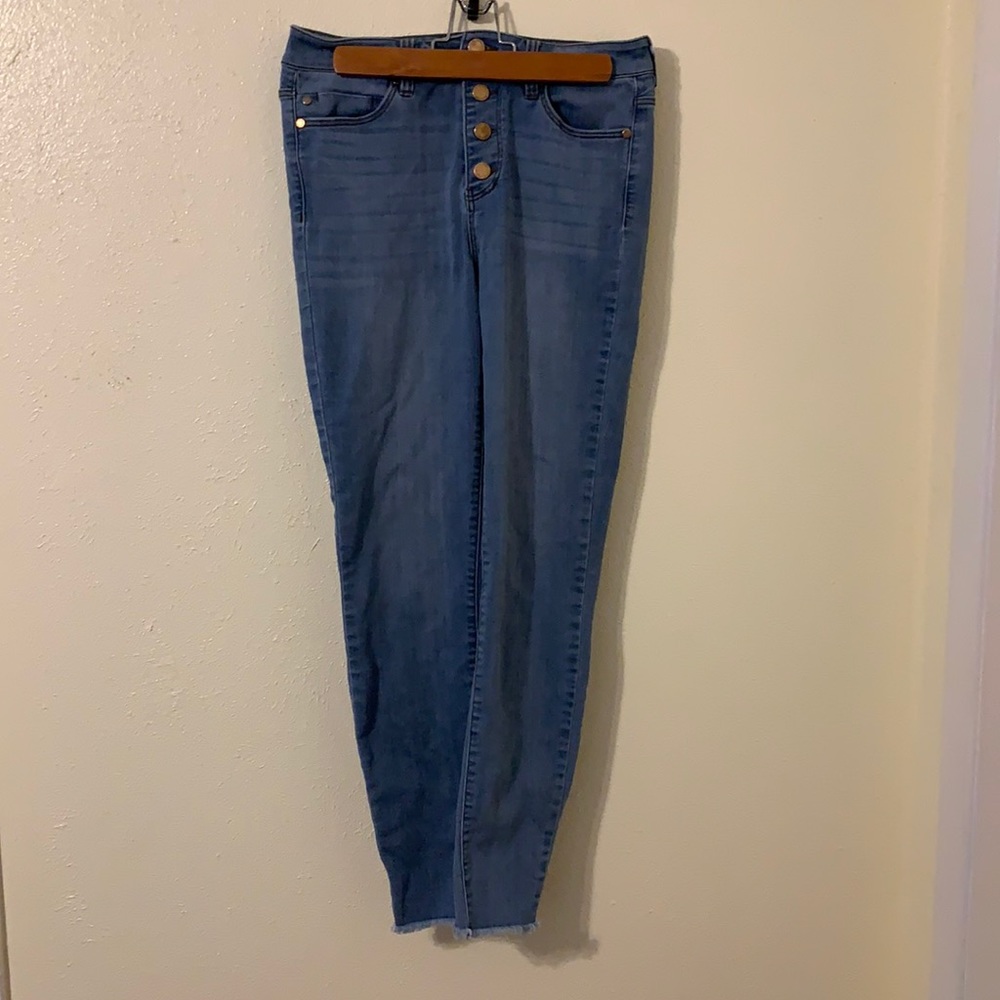 Gold Button Detail Ankle Jeans